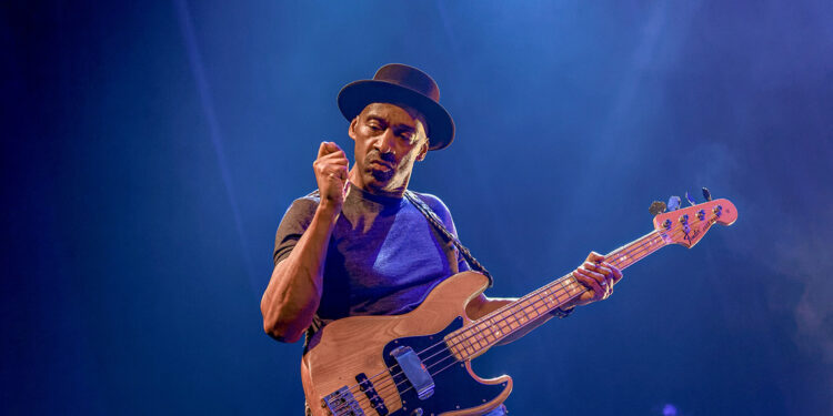 Efsane müzisyen Marcus Miller, Türkiye’ye geliyor