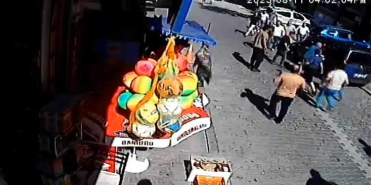 Esenyurt'ta otomobilin çarptığı Aslı hayatını kaybetti