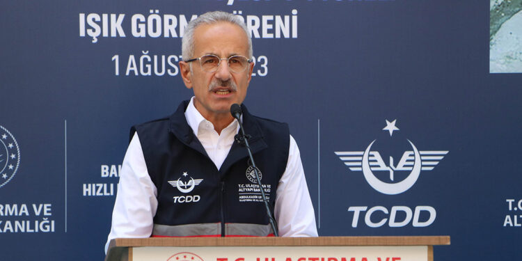 Gaziantep-Adana arası yolculuk süresi 1,5 saate düşecek