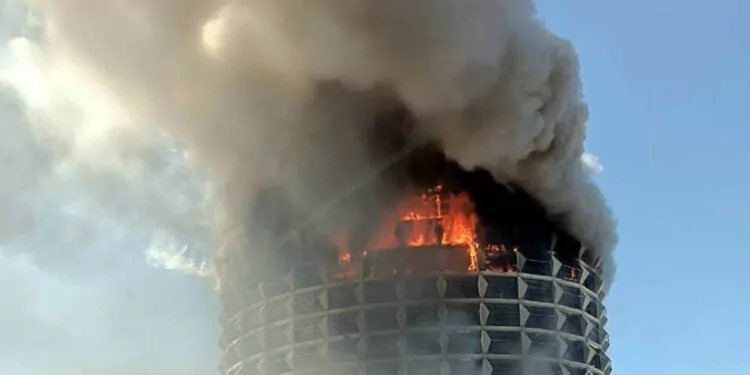 Gaziantep'te atıl haldeki otelde yangın