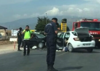 Gaziantep'te otomobiller çarpıştı: 5 yaralı