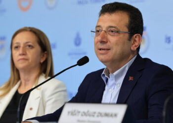 Haftalık çalışma saati 45'ten 40'a düşürülecek