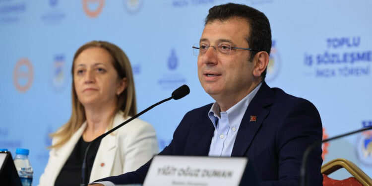 Haftalık çalışma saati 45'ten 40'a düşürülecek