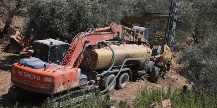 Hatay'da su tankeri şarampole devrildi; 2 ölü