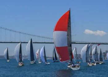 İstanbul boğazı’nda ‘i̇stmarin kupası’ yat yarışı düzenlenecek