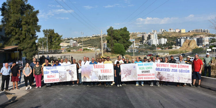 İzmir'de 'çöp tesisi' eylemi