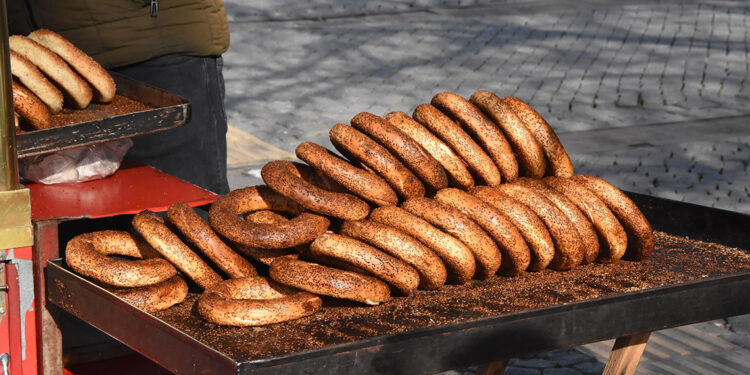 İzmir'de gevrek fiyatı 10 TL'ye çıktı