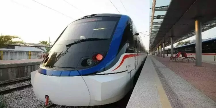 İzmir'de metro ve tramvay seferleri bugün yeniden başlıyor