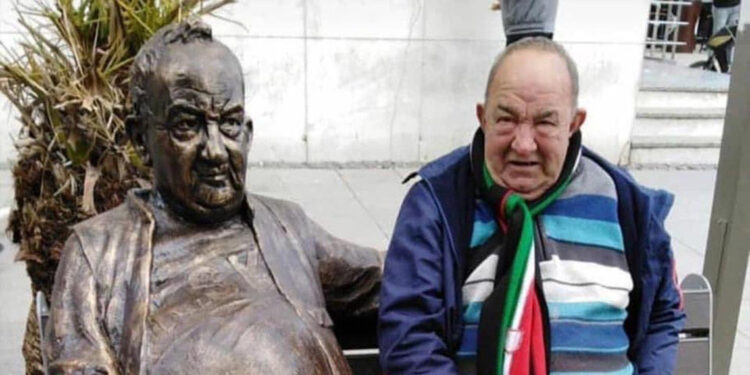 Karşıyaka'nın sembol ismi Mustafa Baykara hayatını kaybetti