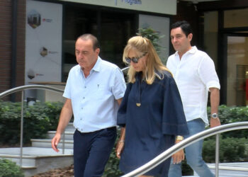 Kaza yapan Sabancı çiftinin tedavileri devam ediyor