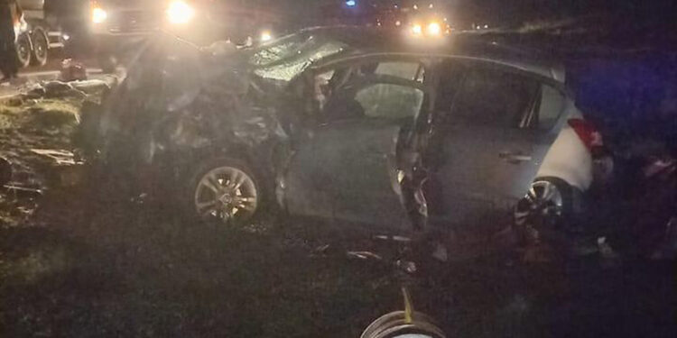 Kazada karnındaki 9 aylık bebeğiyle yaşamını yitirdi