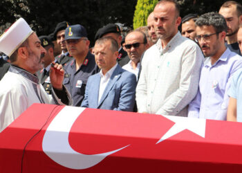 Kazada ölen uzman çavuş, son yolculuğuna uğurlandı