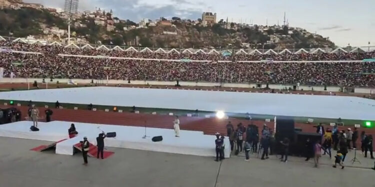 Madagaskar stadyumunda izdiham: 12 kişi öldü