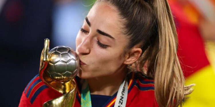 Olga Carmona, babasının ölüm haberini maçtan sonra aldı