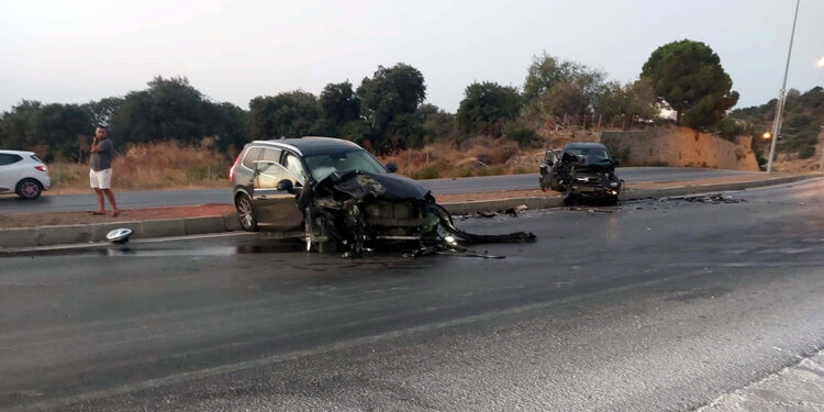 Olgun Şimşek, Bodrum'da trafik kazasında yaralandı