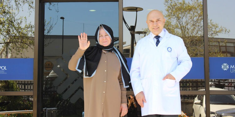 Parkinson'u beyin pili ameliyatıyla yendi