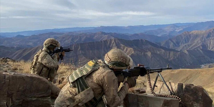 Pençe-Kilit'te 3 terörist etkisiz hale getirildi