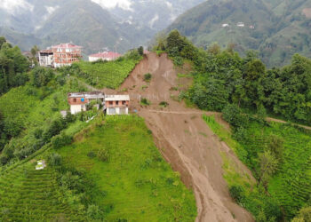 Rize'de heyelanlar 5,5 milyon liralık zarara neden oldu