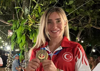 Şahika ercümen, serbest dalış şampiyonası’nda üçüncü oldu