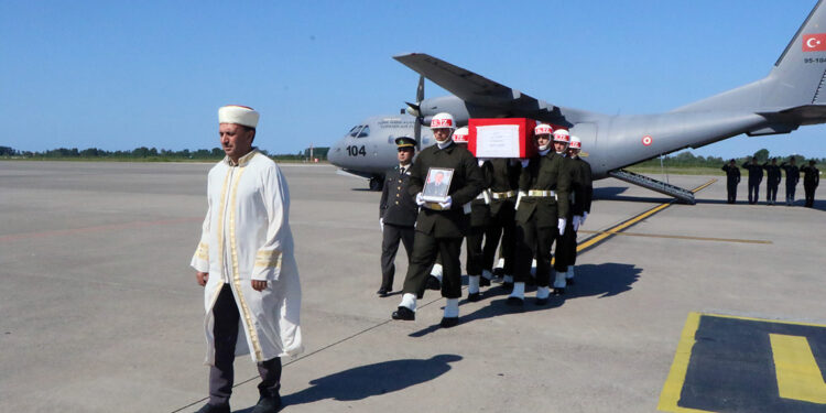 Şehit Ali Demir'in cenazesi, Samsun'a getirildi