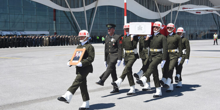 Şehit Uzman Çavuş Özkan Lale'nin cenazesi Sivas'a getirildi