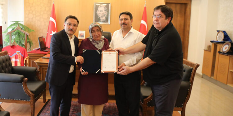 Şehit asker Onur Doğan'ın ailesine ev