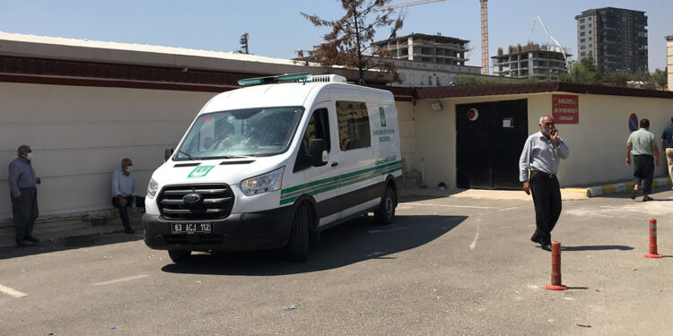 Serinlemek için baraj gölüne giren Ferhat boğuldu