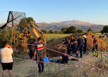 Sondaj kuyusuna düşen Yamaç, 4 saatte kurtarıldı