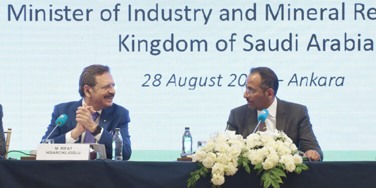 Suudi Arabistan'la 30 milyar dolarlık ticaret hacmine ulaşabiliriz