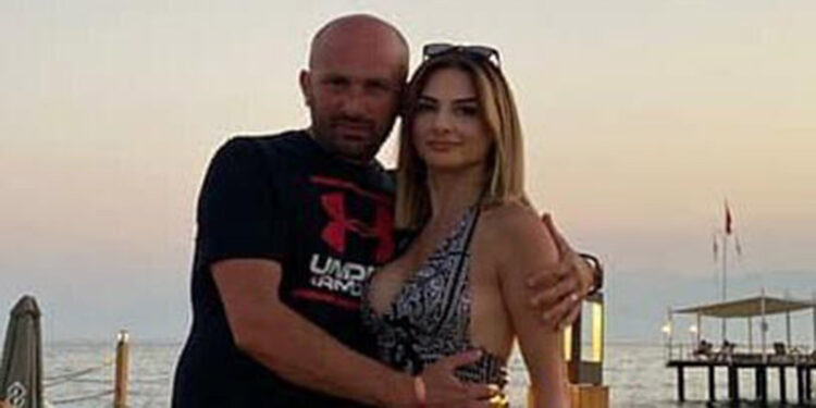 Tartıştığı kocasını bıçaklayarak öldürdü