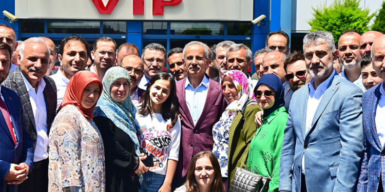 Trabzon'a yeni havalimanı kazandıracağız