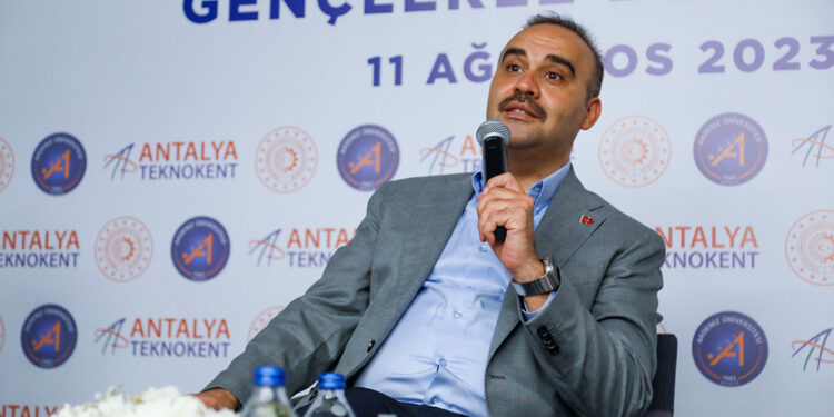 Türkiye'nin Ar-Ge insan kaynağı 30 binden 200 bine çıktı