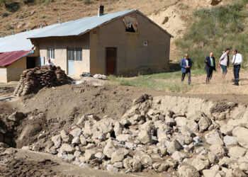 Yüksekova'da sel sonrası hasar tespiti