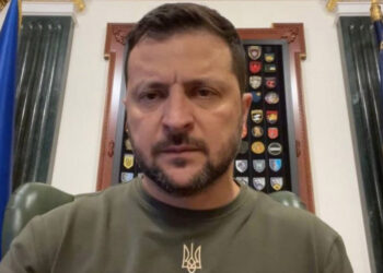 Zelenski, askere alım şeflerinin hepsini görevden aldı