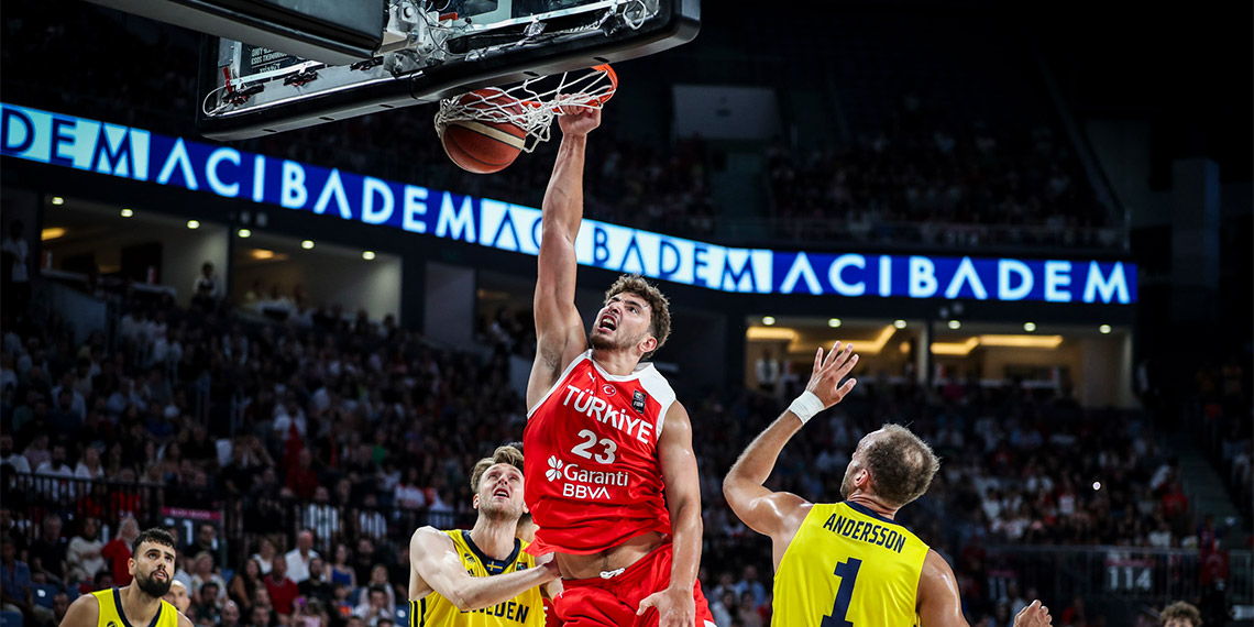 FIBA Olimpiyat Ön Eleme Turnuvası'nda finaldeyiz