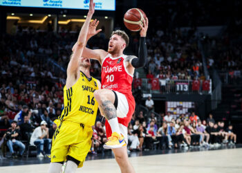 FIBA Olimpiyat Ön Eleme Turnuvası'nda finaldeyiz