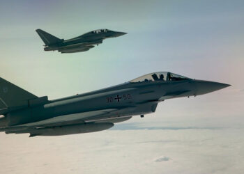 NATO, İzlanda'ya savaş jetleri gönderdi