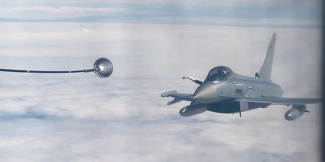 NATO, İzlanda'ya savaş jetleri gönderdi