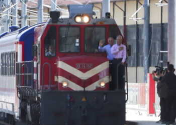 Bakan Uraloğlu, Sirkeci-Kazlıçeşme Raylı Sistem sürüşüne katıldı