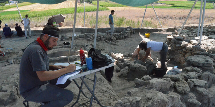 Aşıklı Höyük'ün terk edilme nedeni araştırılıyor