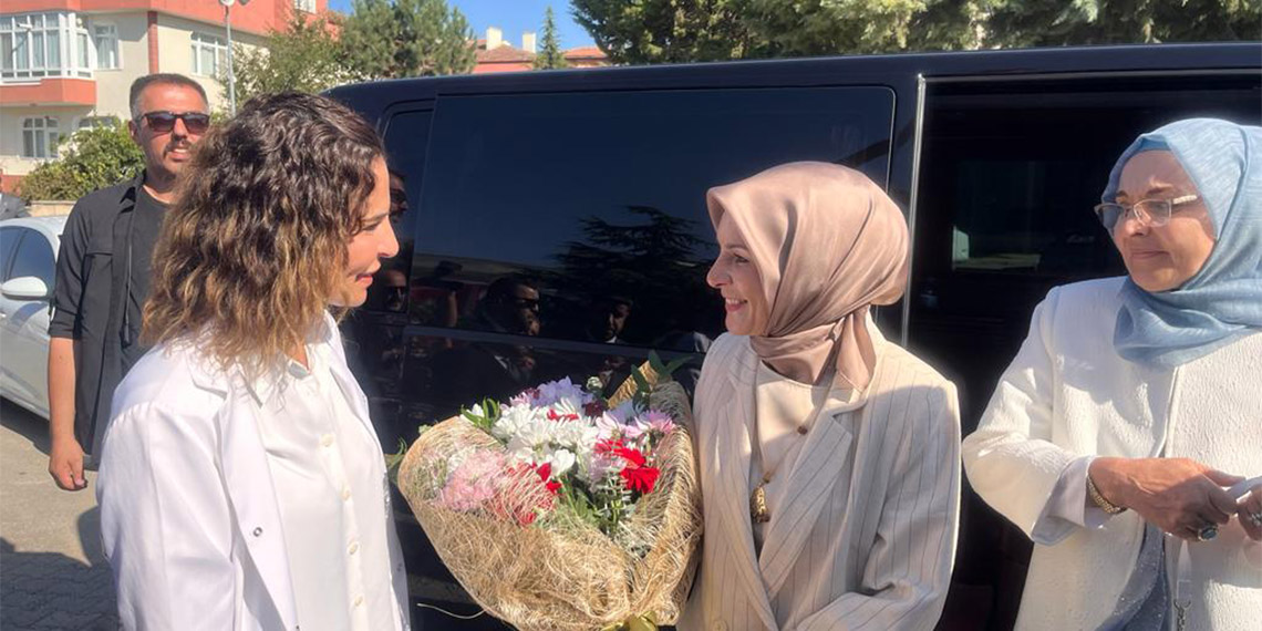 Aile ve Sosyal Hizmetler Bakanı Mahinur Özdemir Göktaş, “Çocuklarımızın geleceğe hazırlanması, ülkemize ve bütün insanlığa karşı görevimiz. Çocuklarımız için yapacağımız her yatırım, ülkemize yapacağımız en büyük hizmetlerden biri olacaktır” dedi.