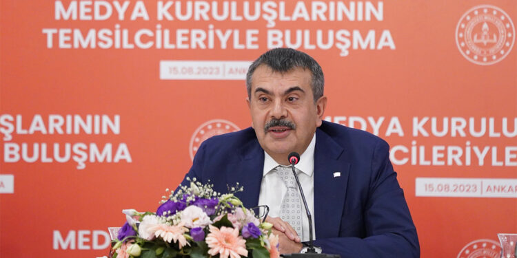 Yeni dönemde sınıf tekrarı olacak