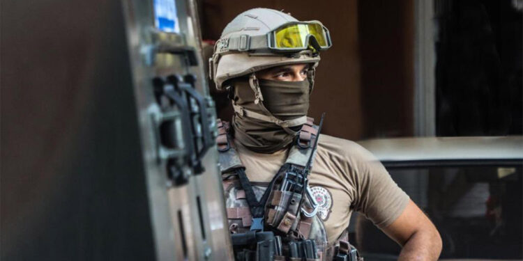 3 terör örgütü mensubu teslim oldu