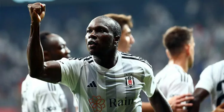 Beşiktaş neftçi bakü'yü 2-1 yendi
