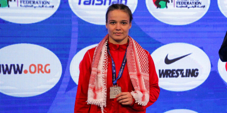 Bükrenaz Sert gümüş madalya kazandı