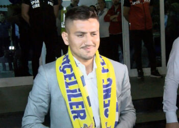 Fenerbahçe'yi şampiyon yapmak istiyorum