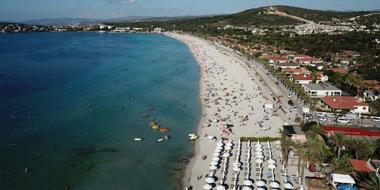 Havlunu al da gel protestolarının hedefi beach club'lar