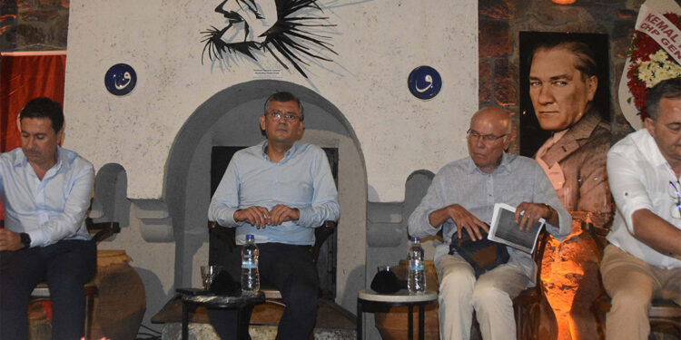 Seçmende duygusal kopuş var