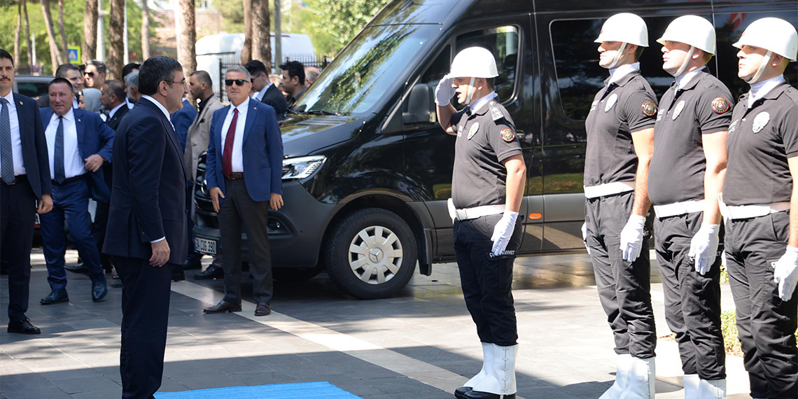 Hiçbir terör örgütünün gücü annelere yetmez