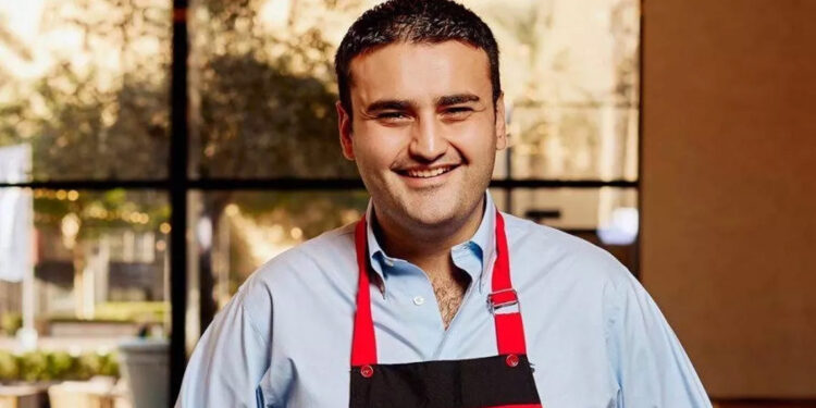 CZN Burak ve babasının yargılanmasına başlandı